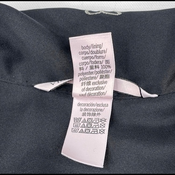 Victoria’s Secret Top Button Silky Pajama Comfy - Picture 9 of 9